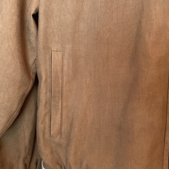 MEN’S ST. CRIOX SHOP BROWN JACKET! TWO POCKETS IN FRONT. FULL ZIP. - Picture 3 of 6